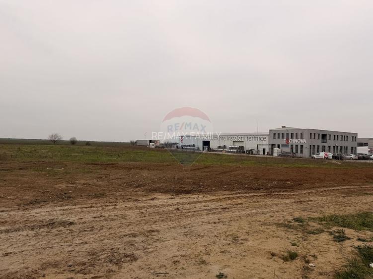 Teren 7,868mp, Aeroportul Oradea / DN E71/viitorul sens giratoriu - 10