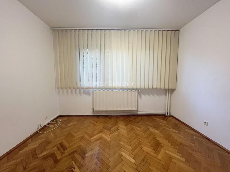 De închiriat apartament modern – Zona Medicină - 13