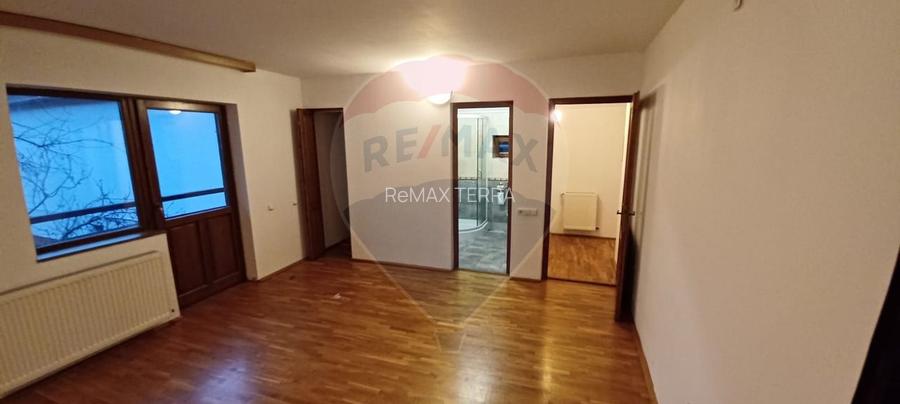 DE INCHIRIAT: Casă / Vilă P+1 - Zona Centrala BAIA MARE - 16