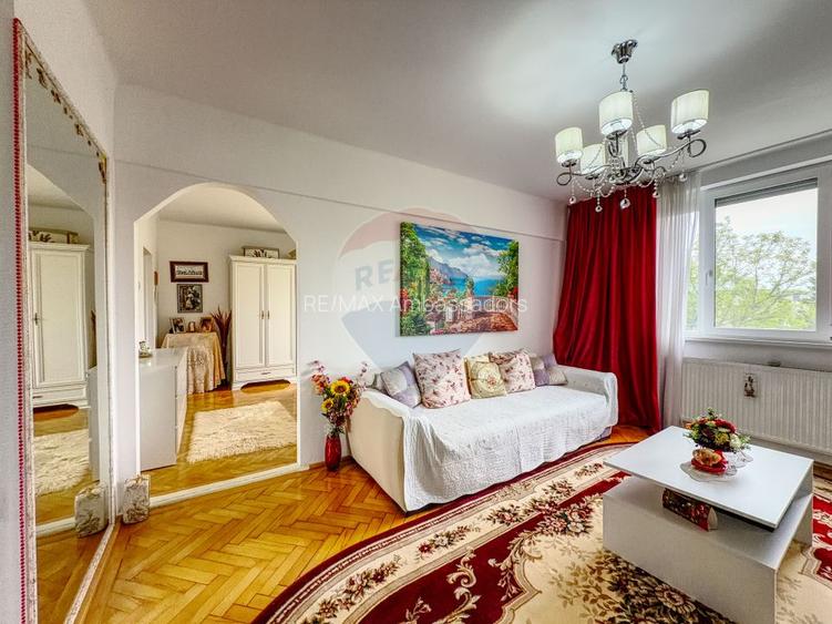 Apartament 2 camere, renovat complet – ideal locuință sau investiție - 2