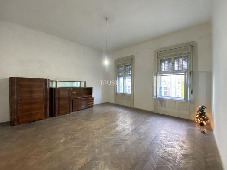 COMISION 0, PALATUL MIKSA STEINER, 3 Camere, 78 MP, Et 1, Piata Unirii - 3