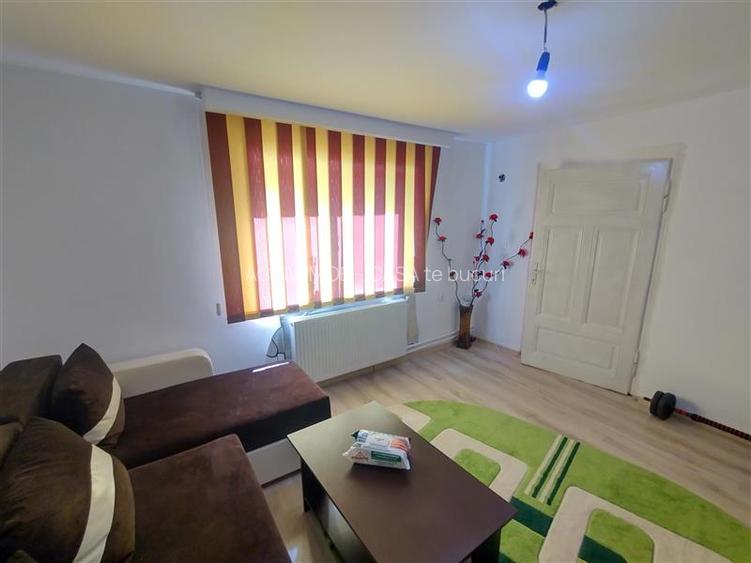 Oravita, Casa Rezidentiala, 7 Incaperi, 1151mp Teren, ZERO Comision Cumparator - 11