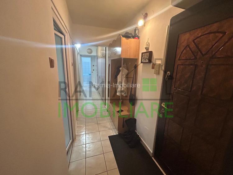 Exclusivitate! Apartament 3 camere decomandat - 15