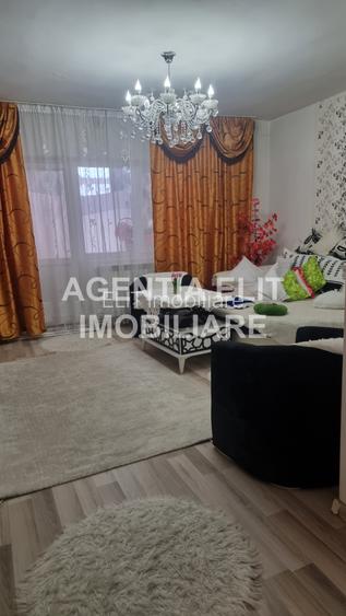 Apartament cu 1 camera, zona Scolii nr 11 - 5