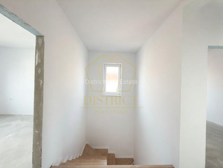 Duplex superb cu 5 camere despartit prin garaj | Dumbravita - 7