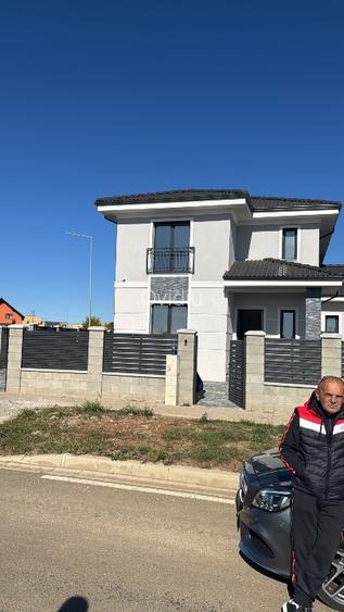 De vânzare – 1/2 duplex modern în Giarmata, direct de la proprietar! - 4