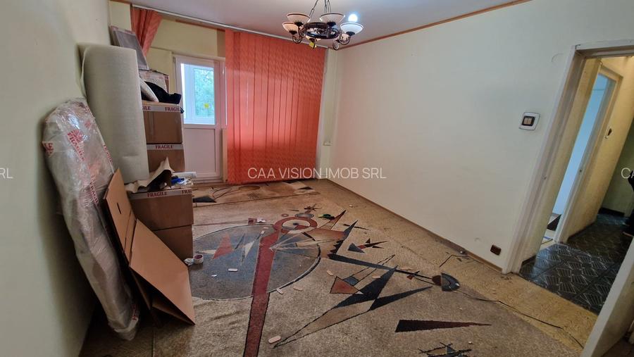 Apartament de 3 camere de vânzare - 3