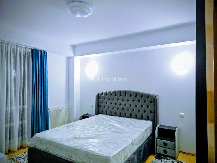 APARTAMENT CU 3 CAMERE SEMICENTRAL, 80 MP, DECOMANDAT, PARCARE PRIVATA INCLUSA - 5