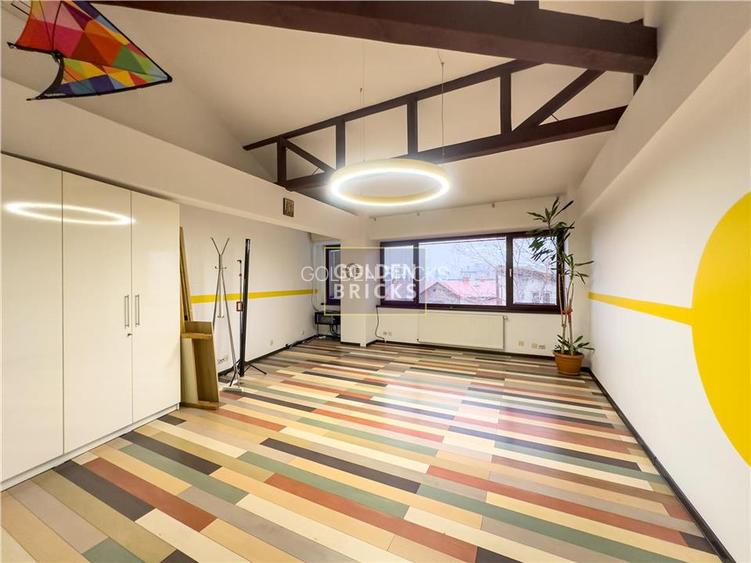 Piata Unirii | Cladire moderna | Versatila | Curte - 20