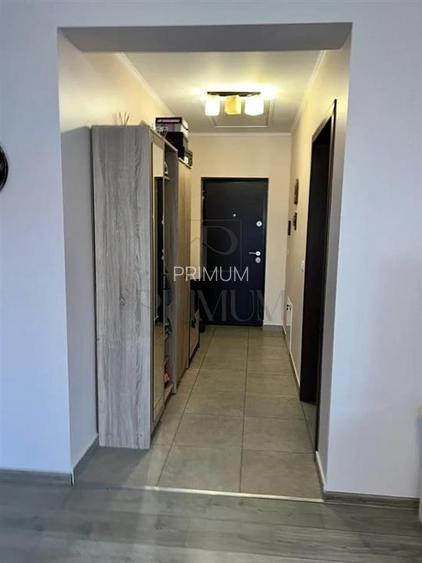 GIROC - 3 Camere - Etaj 1 - Pod cu intrare din apartament - 7