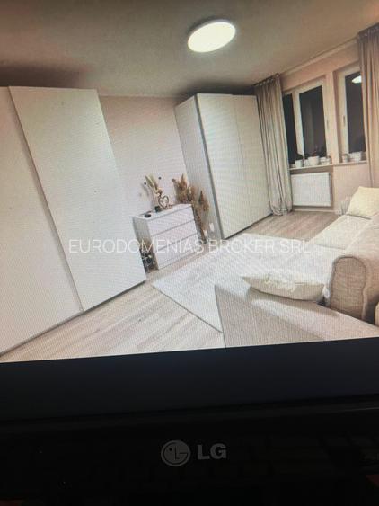 2 CAMERE-FERDINAND-GARA-IMPECABIL-ET.1 - 6