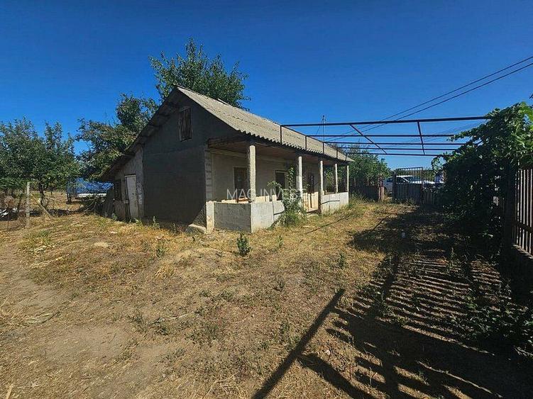 Teren 1800 mp + casa batraneasca - Fartanesti, jud. Galati - 2
