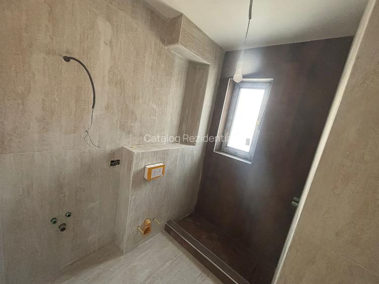 Triplex superb cu 3 apartamente individuale pe 2 nivele P+1+2E in Bucurestii Noi - 14
