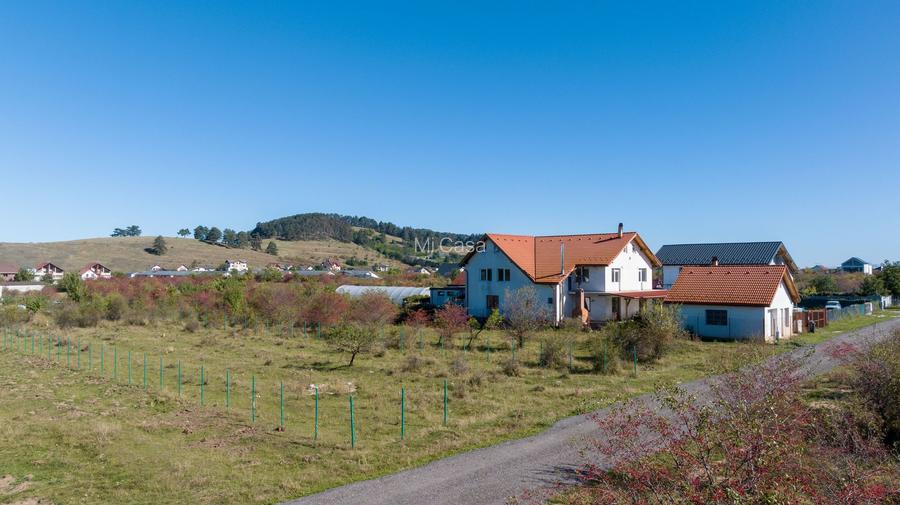 Teren de 1.296 mp Sânpetru – zonă Livadă, front stradal 18, utilitati - 11