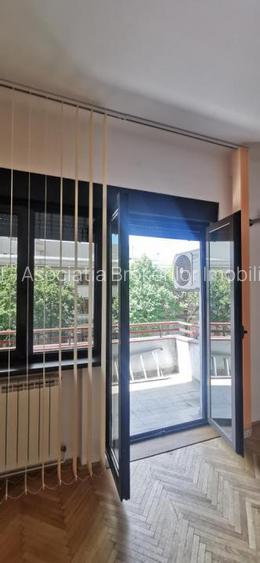 Romana Ultracentral Amzei, metrou Romana 2 mim - Ap 5 cam 148mp - 2