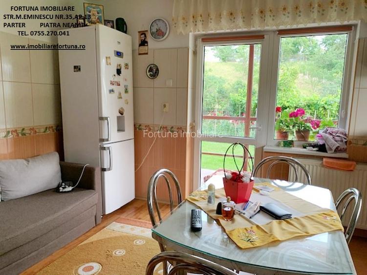 Casa in oras, cu  priveliste de vis, la poalele padurii - 8