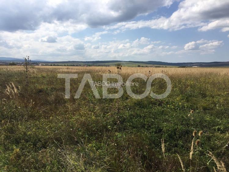 Teren intravilan cu utilitati 2269 mp 2 fronturi zona Gusterita Sibiu - 2