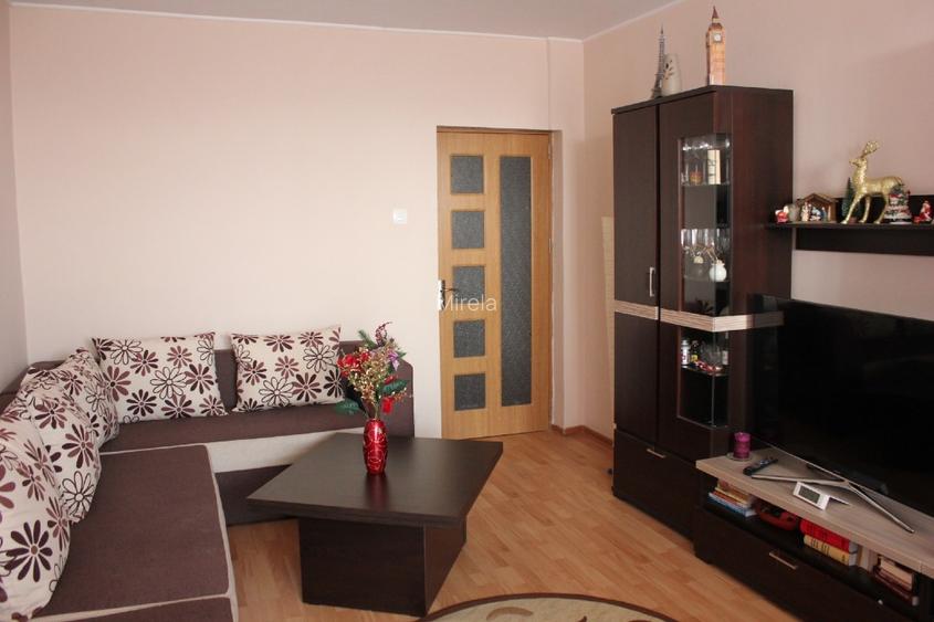 Direct proprietar vând apartament cu 3 camere!  - 2