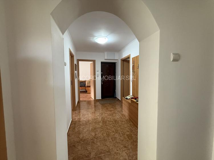 Ultracentral liceul Pedagogic-  apartament 4 camere decomandat - 13