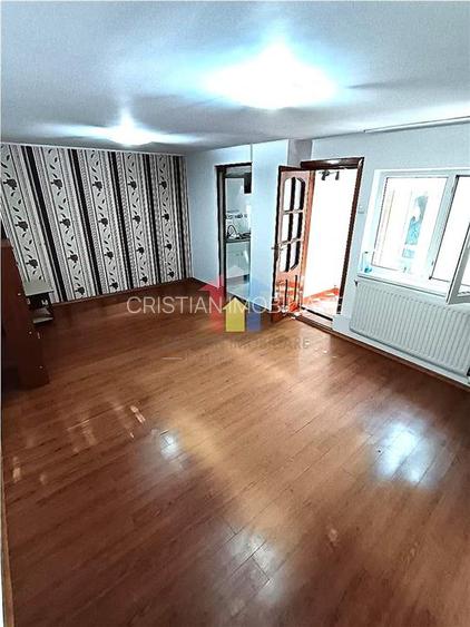 Casa 5 camere Pretabila 2 Familii, teren 176 mp, Bld Dorobantilor - 5