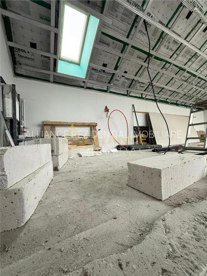 Casa Tip Duplex P+1+M cu 5 camere - 4 bai, 180 MPU, Teren - 190 MP - Comision 0% - 14