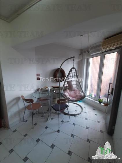 Universitatea Hyperion Calea -Calarasi cu loc de parcare - 5