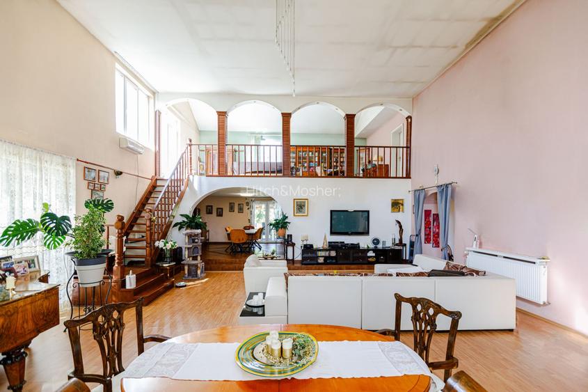 Proprietate cu potențial – casă spațioasă + teren generos - Comision 0% - 6