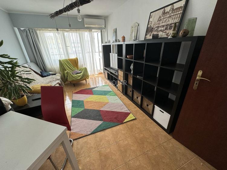 Apartament 3 camere Bloc Almo - 3 min statia de metrou Obor - 2