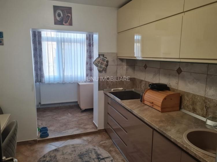 2 camere decomandat 57mp etaj 2 zona Nicolina - Pizza Nico - 4