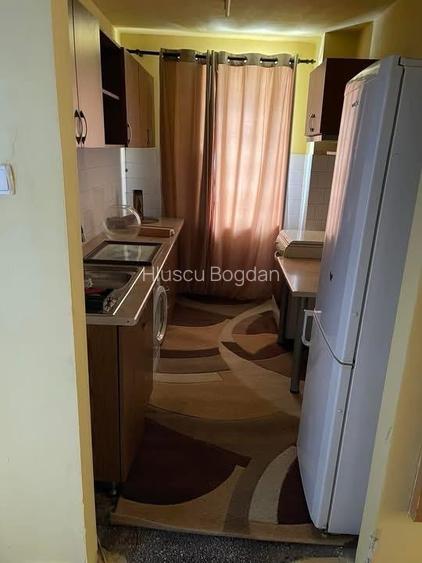 Apartament 3 camere decomandat zona semicentrală . - 4