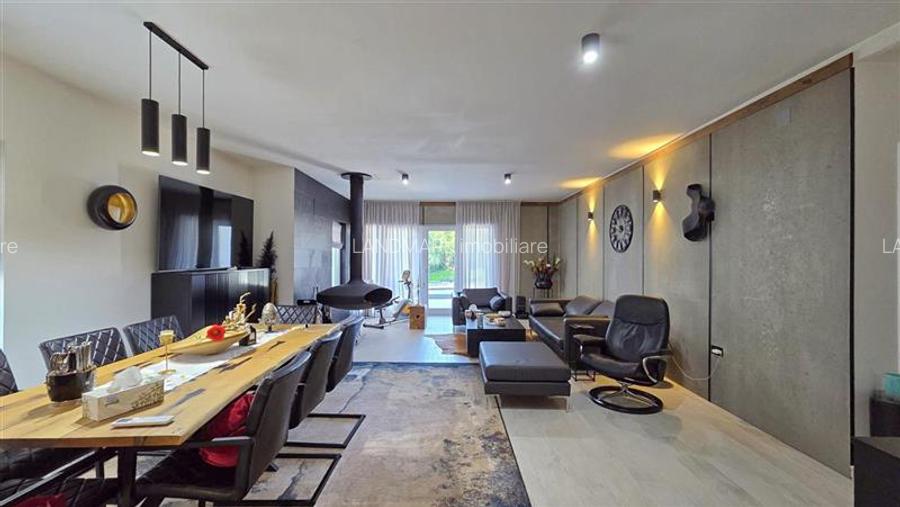 VILA PE PARTER SUPERBA MOBILATA / UTILATA CU PISICINA SI TEREN GENEROS - 11