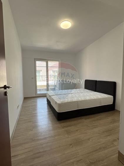 La inchiriat apartament 3 camere si parcare in Voluntari - 33