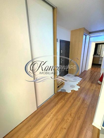 Apartament spatios cu 2 terase si parcare - 15