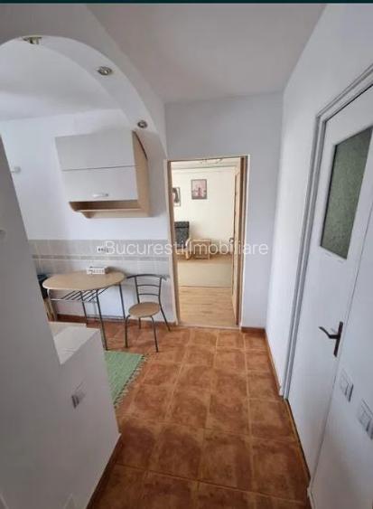 Garsoniera,Vitan Mall,Metrou,Mihai Bravu,bl.1990 MIXT,DECOMANDATA,BUCATARIE MARE - 6