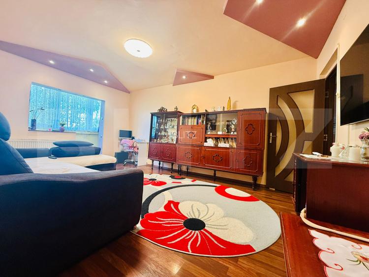Apartament 4 camere Tractorul/ 2 bai/ 2 spatii de depozitare/etaj intermediar - 2