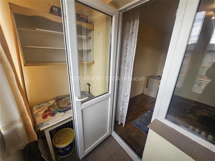 Resita, 2 Cam. Mobilat, Micro 3 - 20