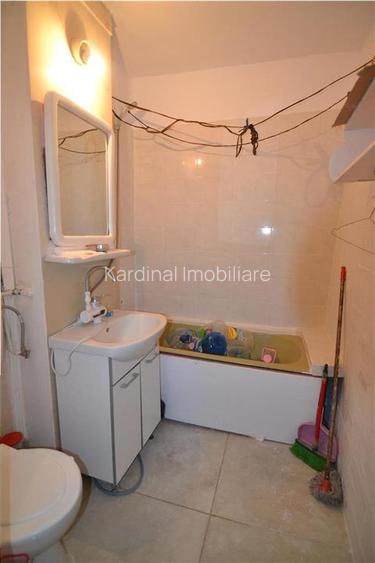 Vanzare garsoniera etajul 2 Bartolomeu - Str. Lanii - 7
