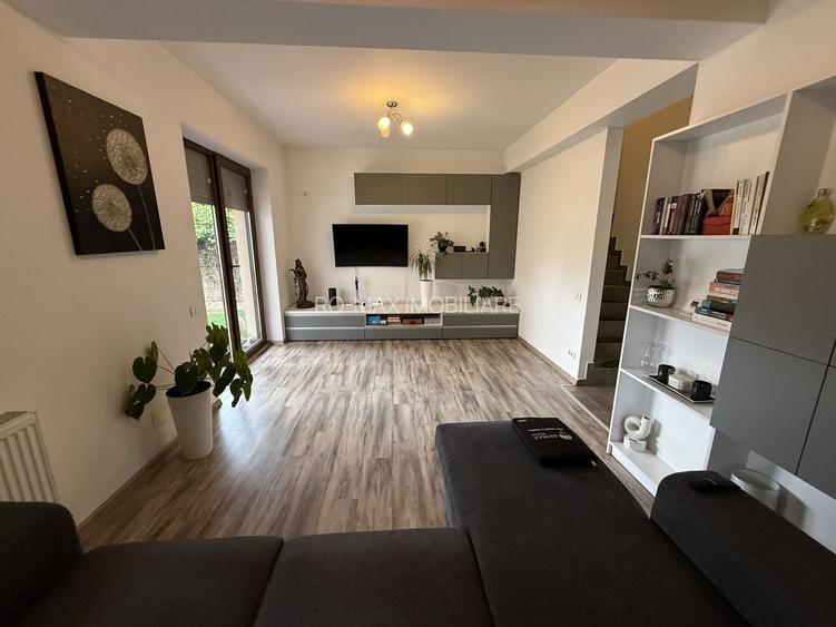 Casă înșiruită complet mobilată + curte+ 2 parcari în complex inchis! - 3