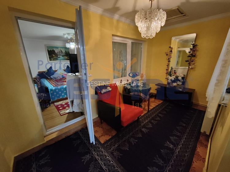 Casa batraneasca modernizata 74 mp + 73 mp anexe teren 585mp - 16