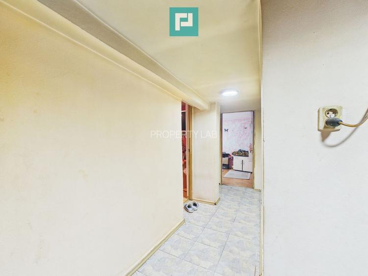 Casă cu 4 camere și 700 mp teren în Cermei - 8