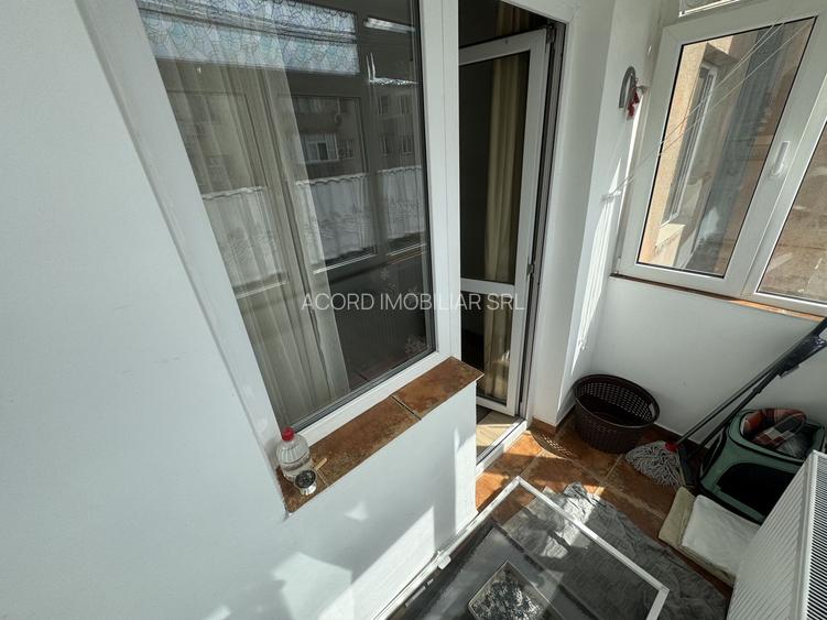 Apartament 2 camere zona Casa de Cultura cu Centrala - 8