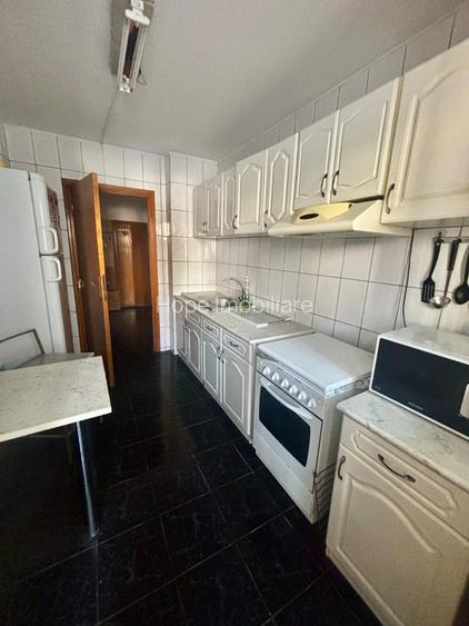 Dristor - Rm. Valcea - Apartament 4 camere - 4