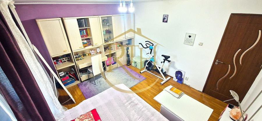 Vand apartament 2 camere,zona linistita cu mult spatiu verde ,0 Comision - 12