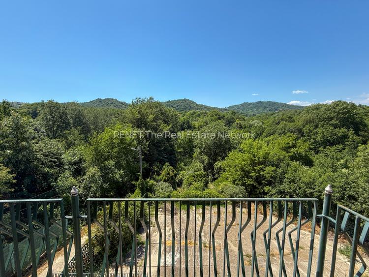 Vila cu 6 dormitoare in Breaza, lot teren 1289 mp - 18