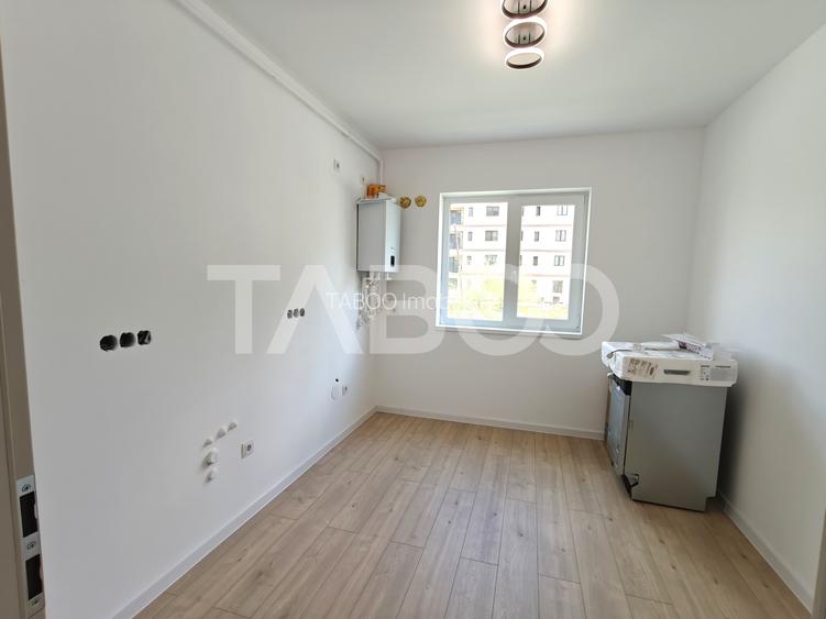 Apartament 3 camere decomandat - 2 bai - balcon - parcare - intabulat - 9