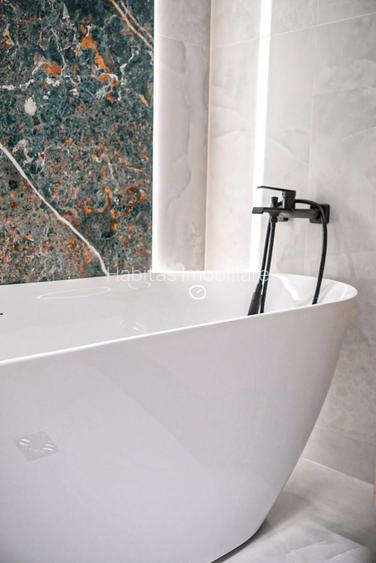 Apartament ultrafinisat, 2 camere, etaj 3, garaj, zona Vivo - 3