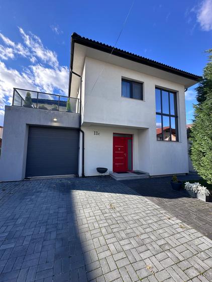 Casă modernă de vânzare în Someseni