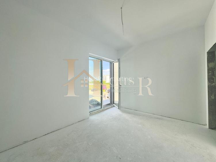 Decomandat. Compartimentat excelent. Etaj 1. Balcon 15 mp. - 9