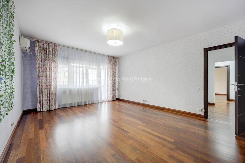 Soseaua Sisesti -  6 camere, 242 mp –2 parcari--Comision 0% - 18