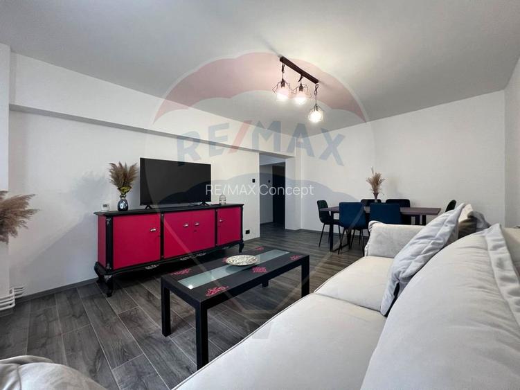 Apartament spațios de închiriat, strada Năsăud, bloc cu lift - 2